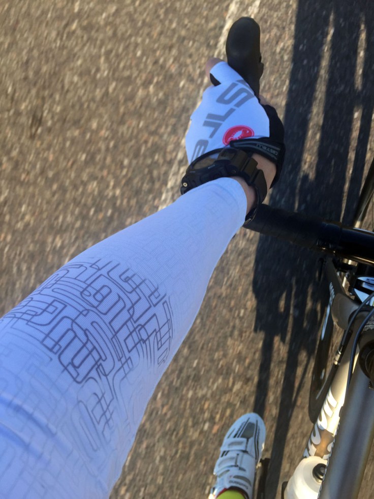 castelli_tri_sleeve_03 sunscreen