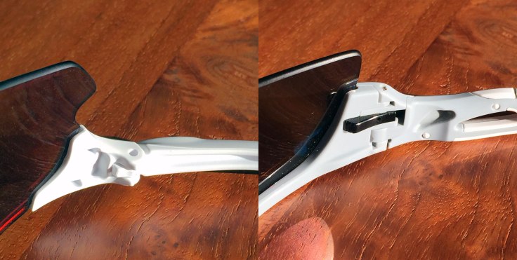 Oakley EV Zero hinge